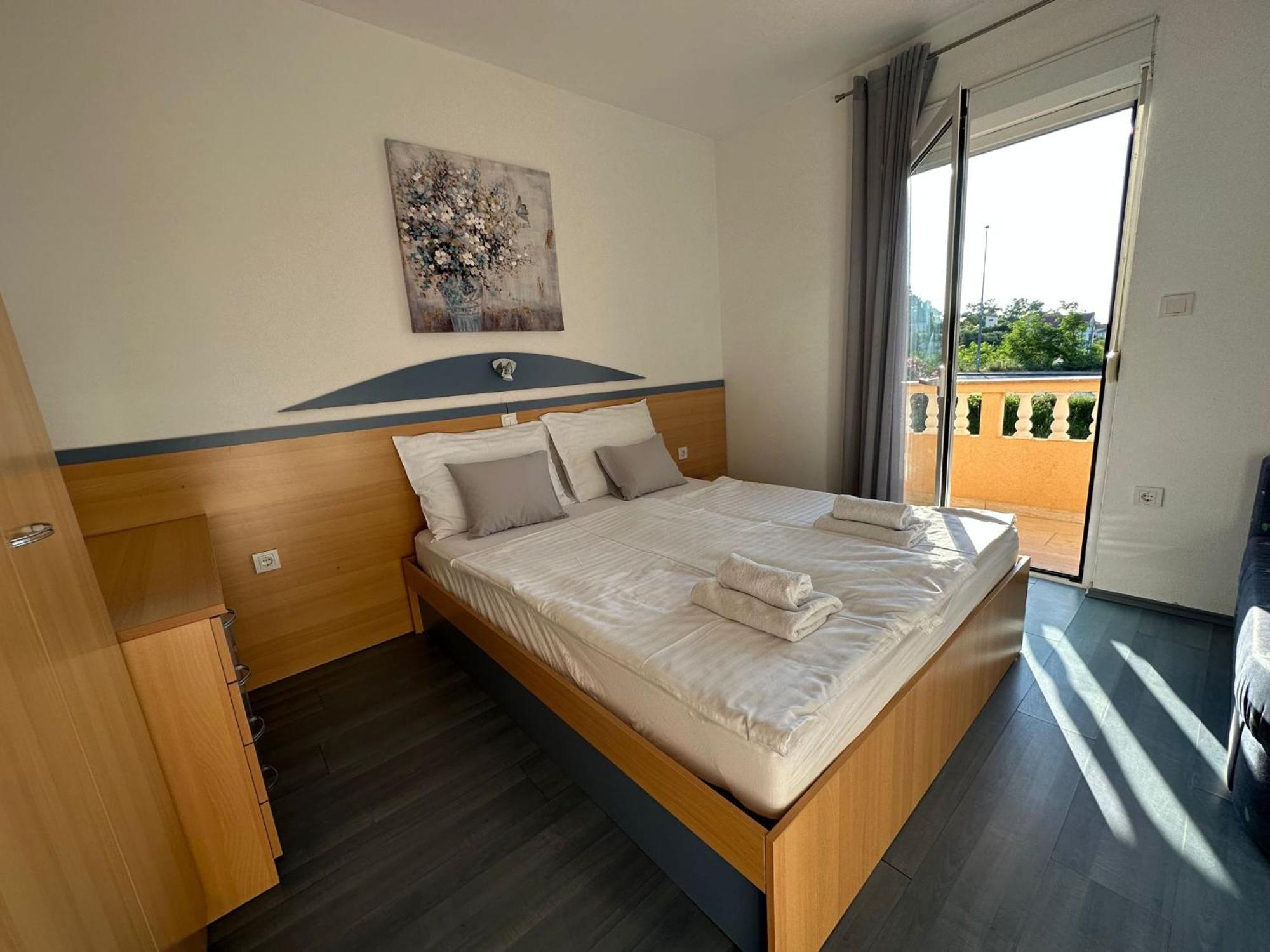 Apartman Stela Rab Town Buitenkant foto