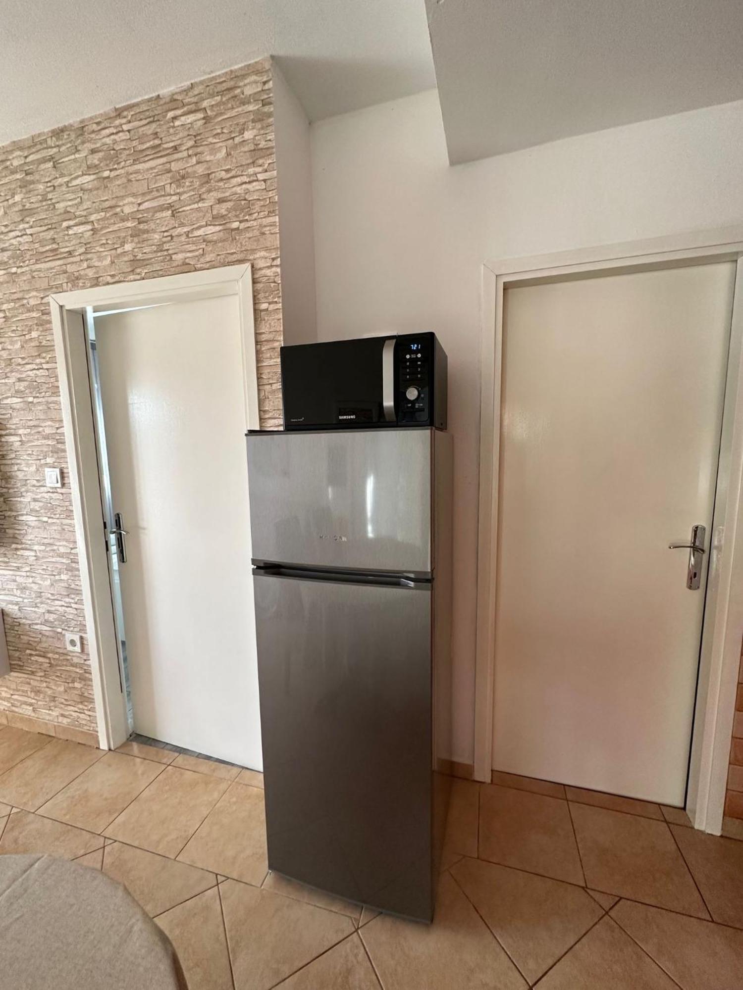 Apartman Stela Rab Town Buitenkant foto