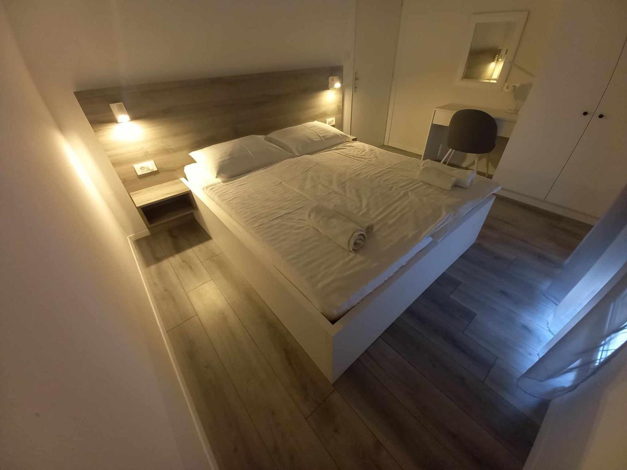 Apartman Stela Rab Town Buitenkant foto
